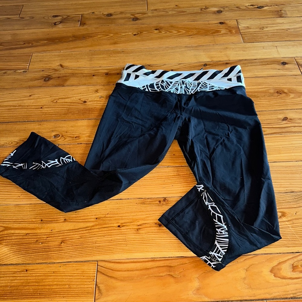 Lululemon Black Capris